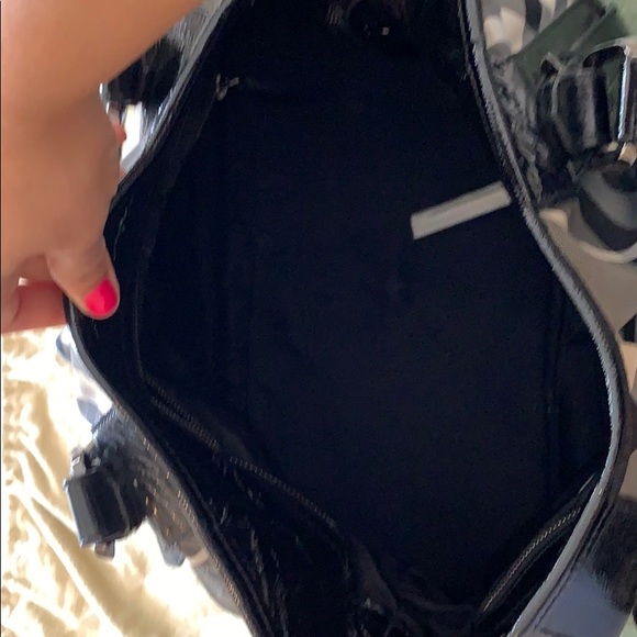 Burberry check Lowry patent leather/ canvas tote. - Picture 4 of 5
